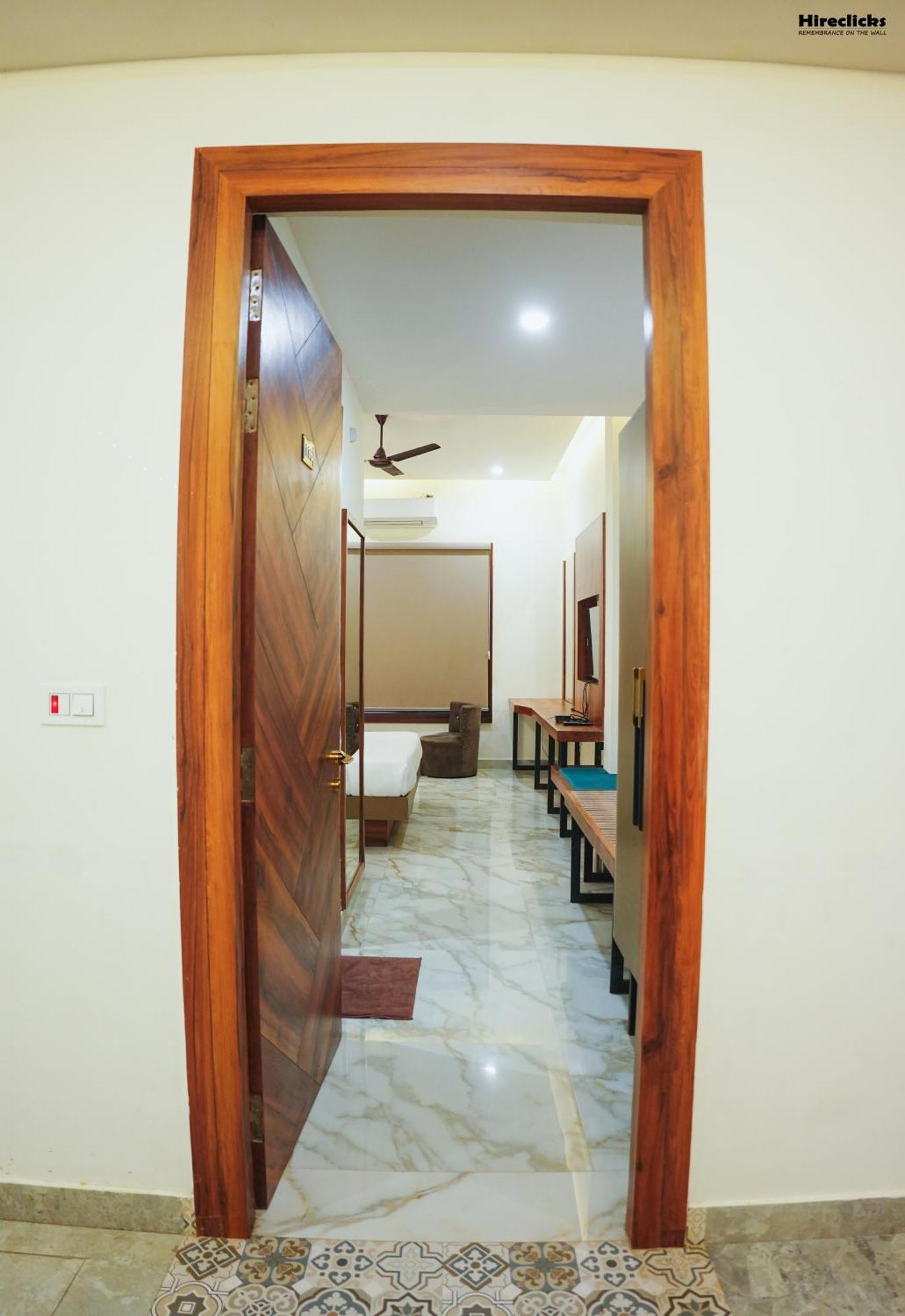 The Krati Resort And Convention Centre Bareilly Buitenkant foto
